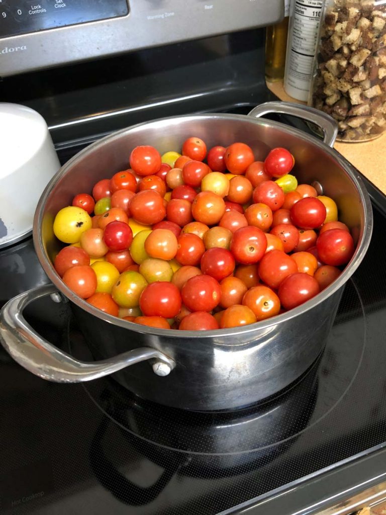 Tomatoes in cook-pot